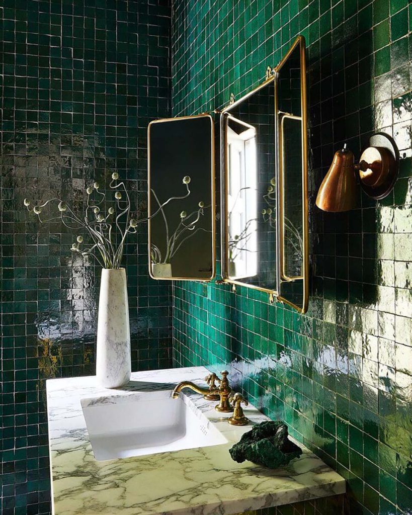 Dreamy green bathroom