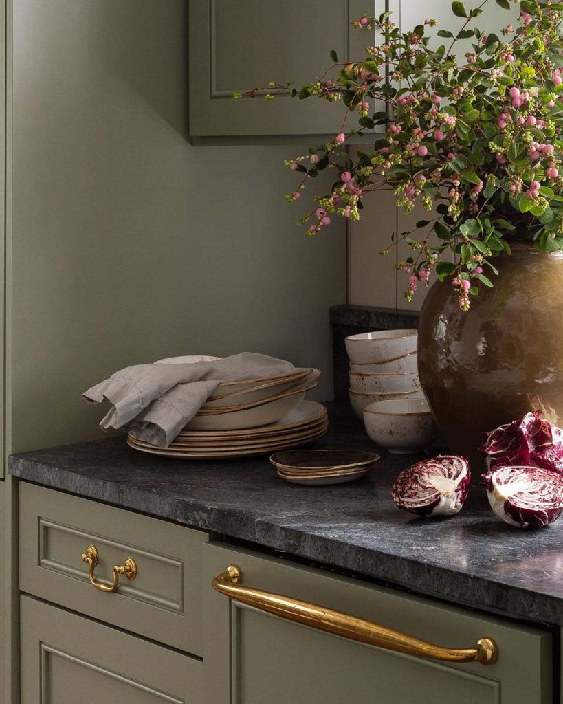 unlacquered brass hardware, green cabinet, green kitchen